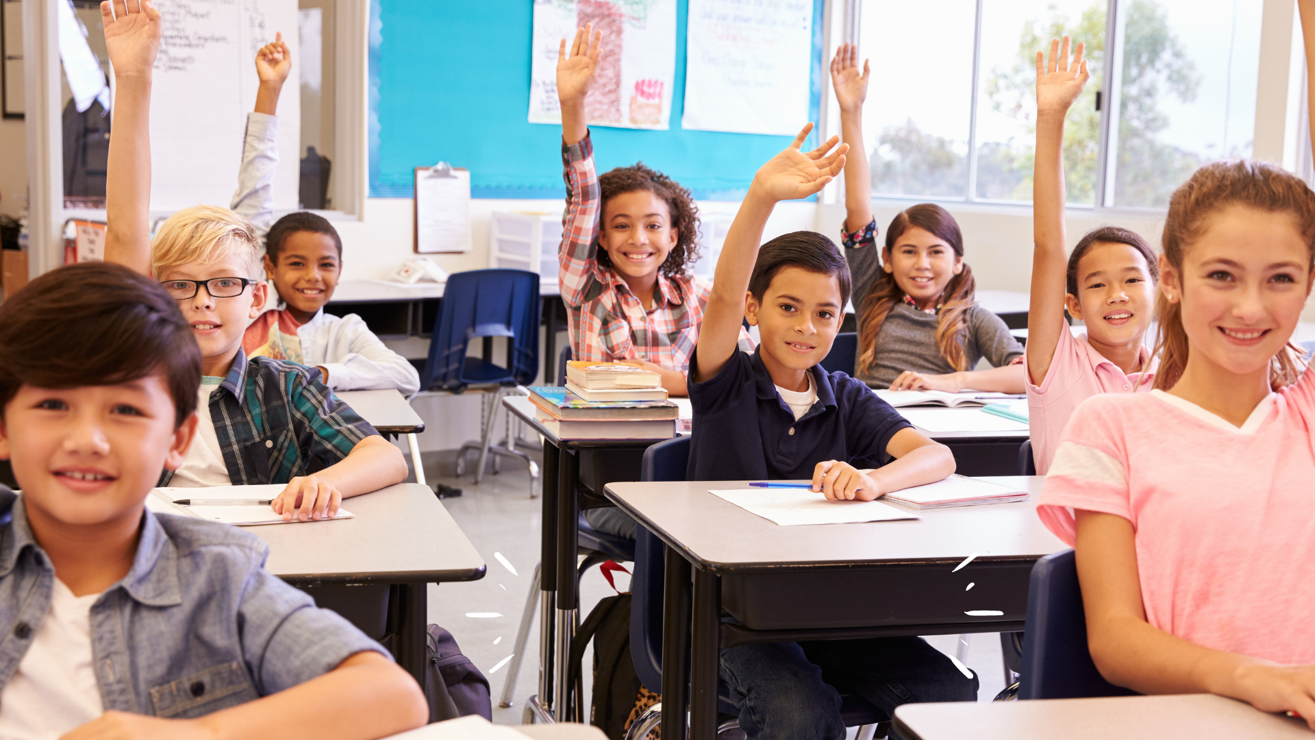 International school students. School. Classroom with student and Projection. Elementary School Kids. Students in the Classroom.