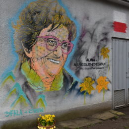 Akcja „Żonkile” – uczniowie stworzyli mural ku czci Aliny Margolis-Edelman